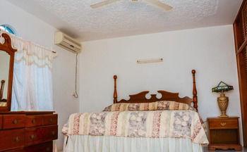 Vanvilla Guest House Negril Exterior foto